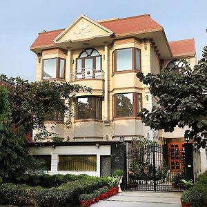 Ahuja Residency Cyber City II